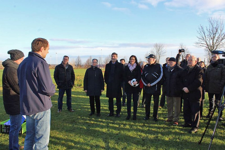 Sportplatz Oldisleben &uuml;bergeben