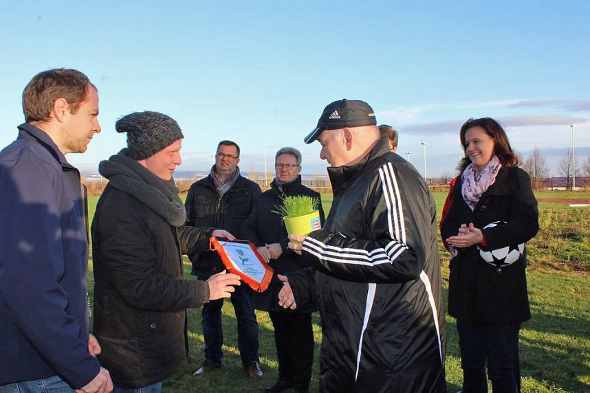 Sportplatz Oldisleben &uuml;bergeben