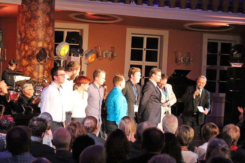 Stehende Ovationen im Achteckhaus