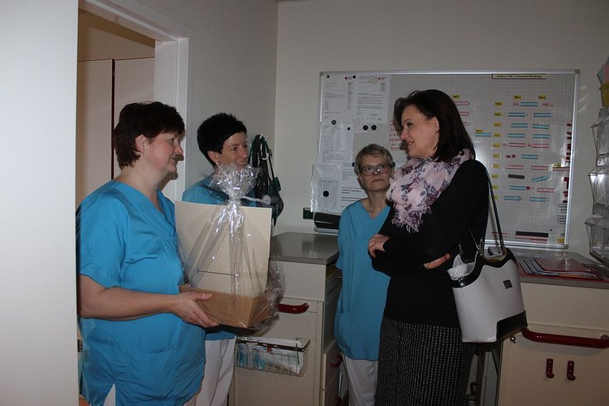 Weihnachtsbesuche in den DRK-Krankenh&auml;usern