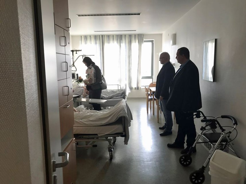 Weihnachtsbesuche in den DRK-Krankenh&auml;usern