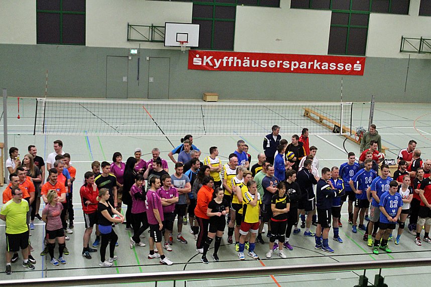 Volleyballturnier mit Rekordbeteiligung gestartet