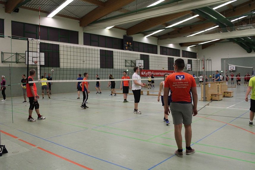 Volleyballturnier mit Rekordbeteiligung gestartet