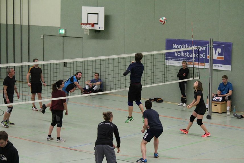 Volleyballturnier mit Rekordbeteiligung gestartet