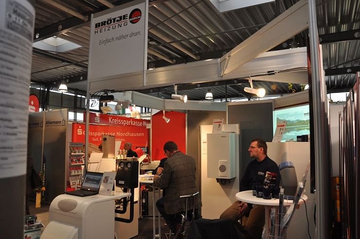 Messe im Autohaus Peter