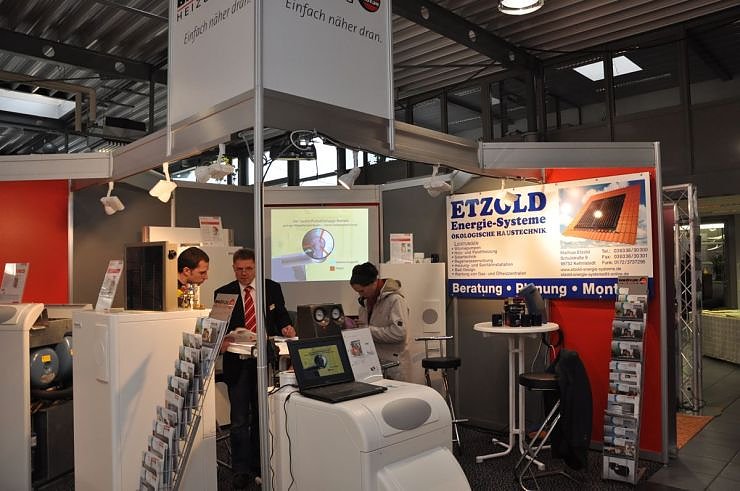 Messe im Autohaus Peter