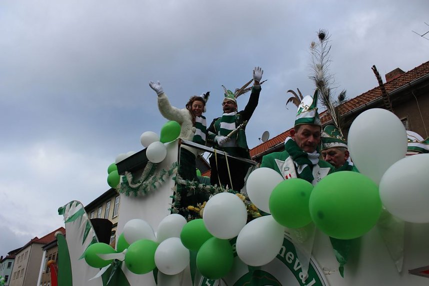 Rosenmontagsumzug in Sondershausen (2) 