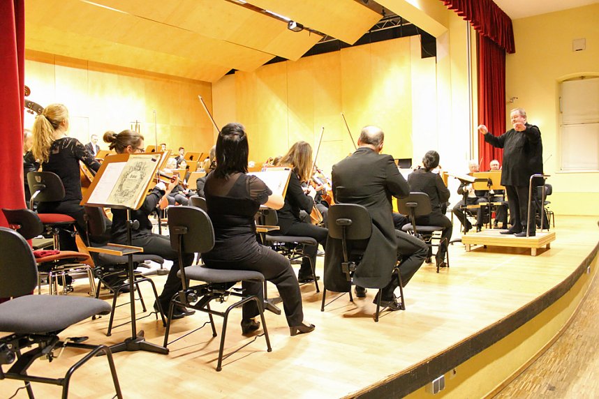 Smentek brillierte im 4. Sinfoniekonzert