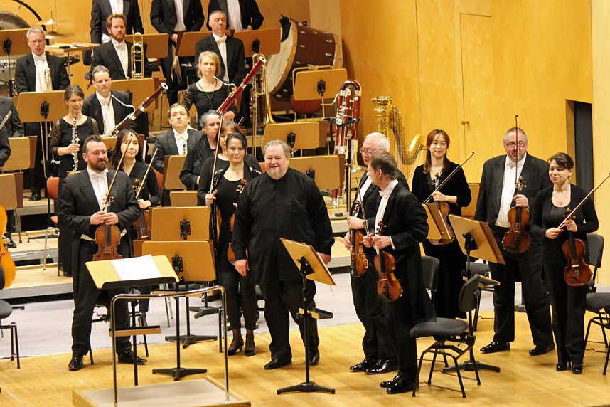 Smentek brillierte im 4. Sinfoniekonzert