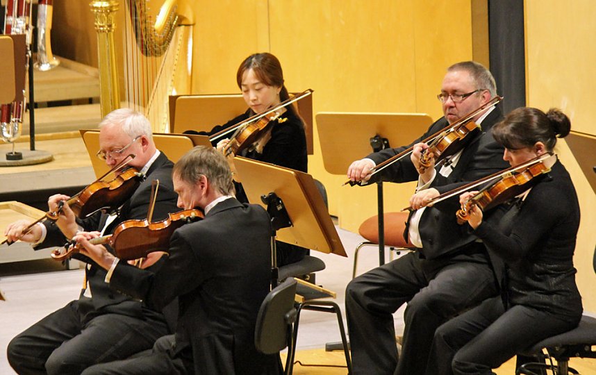 Smentek brillierte im 4. Sinfoniekonzert