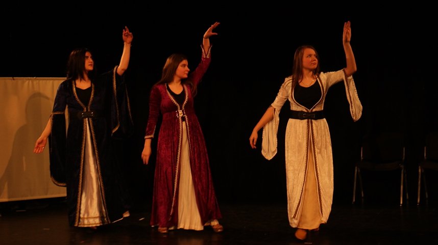 Tanztheater zum Weltfrauentag