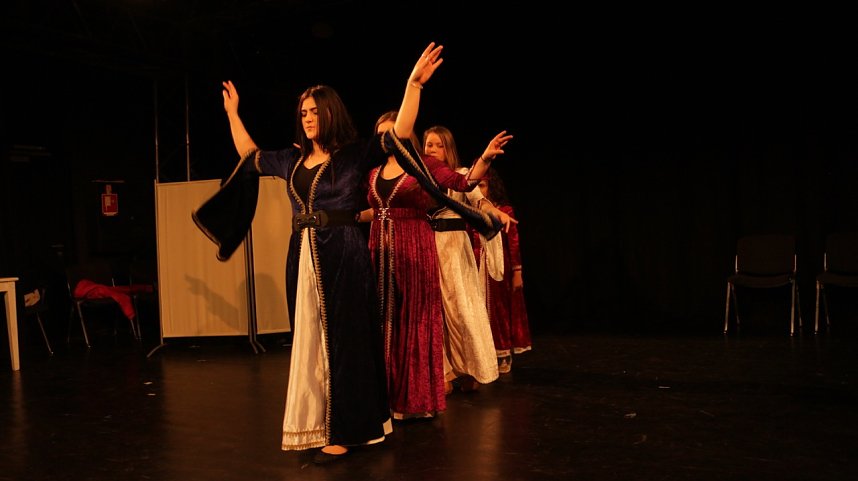 Tanztheater zum Weltfrauentag