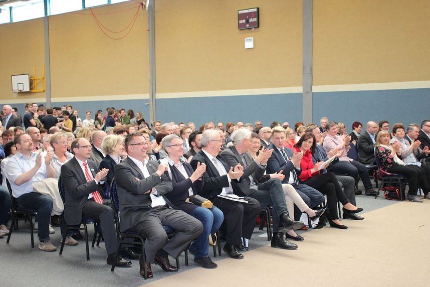 Feierliches Richtfest am Kyffh&auml;usergymnasium