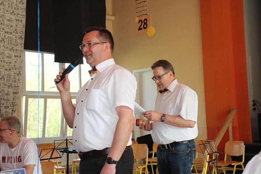 Bosseln Gr&uuml;&szlig;e