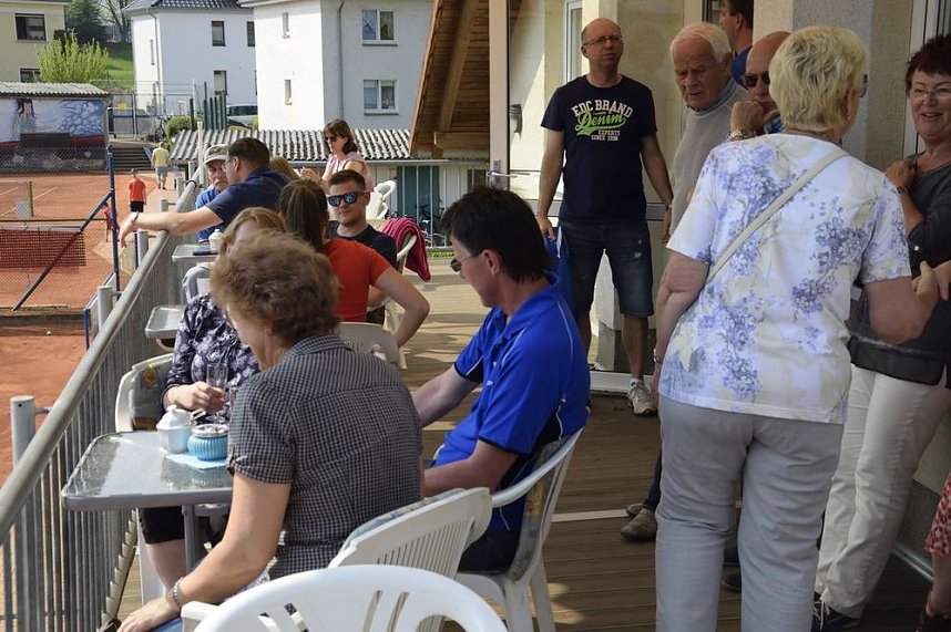 Erfolgreich Tennis pr&auml;sentiert