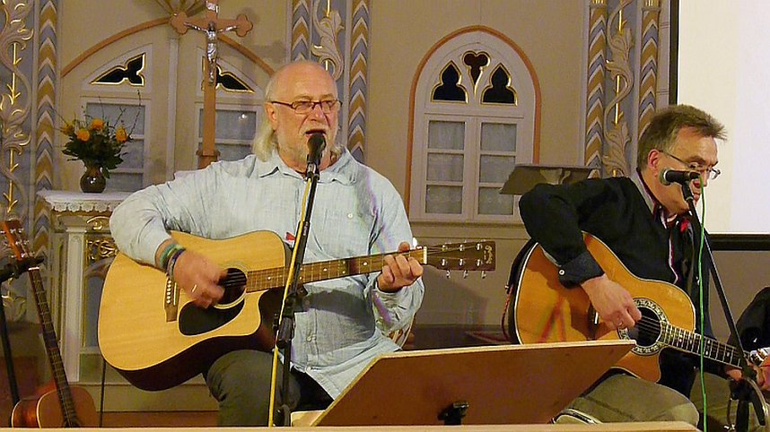 Gitarrenkonzert in der Cruciskirche Gro&szlig;enehrich