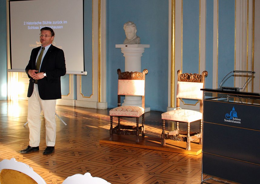Restaurierte St&uuml;hle wieder im Schlossmuseum