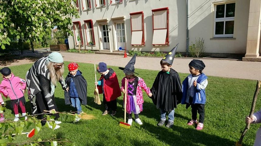 Hi Ha Hexent&ouml;ne....