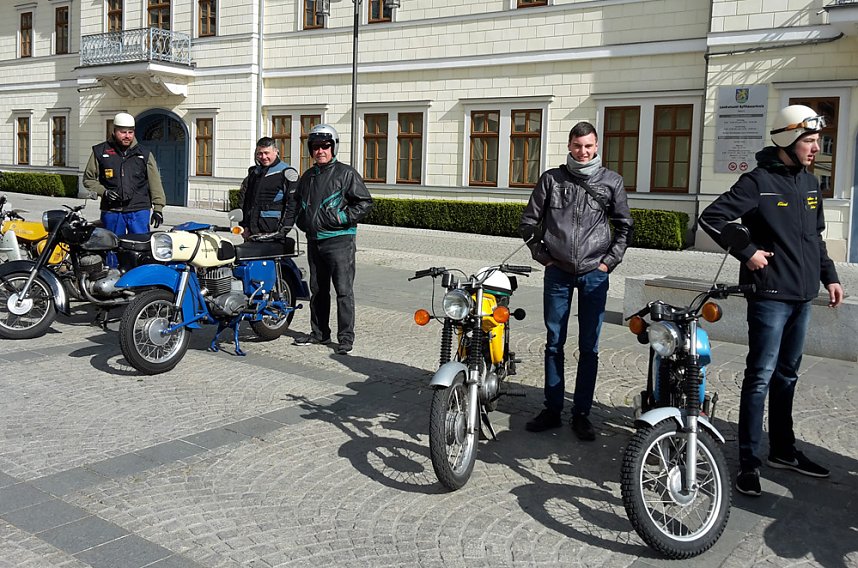 Zweiradfreunde statt Politiker