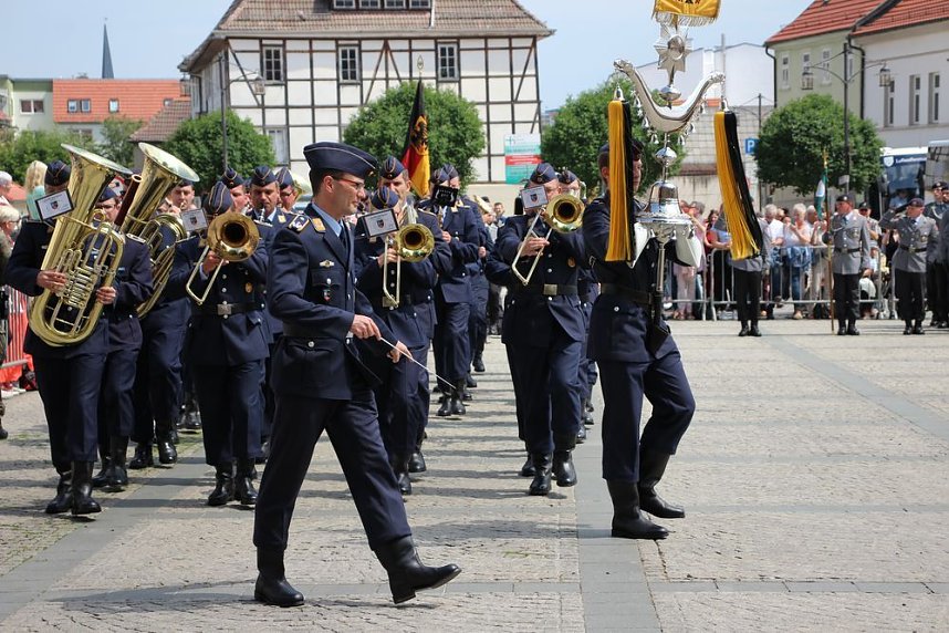 Wieder Soldatinnen und Soldaten vereidigt