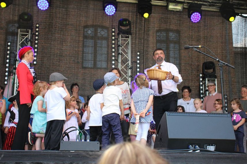 B&uuml;rgermeister feierlich verabschiedet