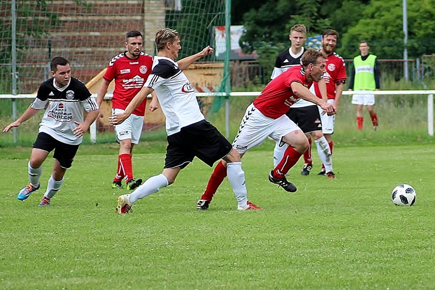 FSG 99 Salza � Eintracht Sondershausen II 0:4
