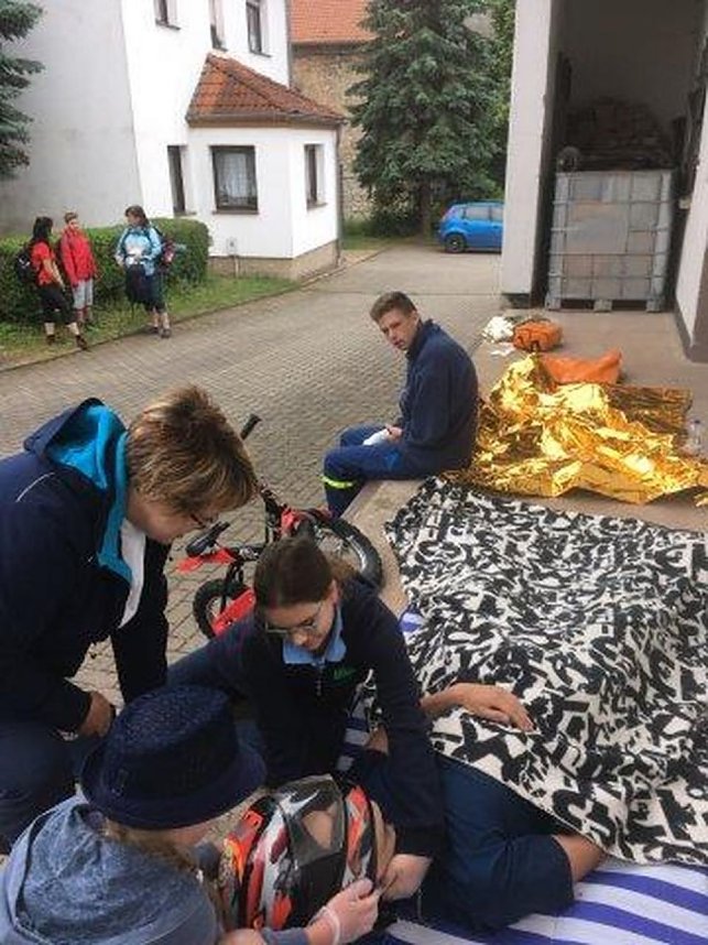 Jugendrotkreuz Sondershausen misst sich bei seinem Jahresh&ouml;hepunkt in Immenrode !