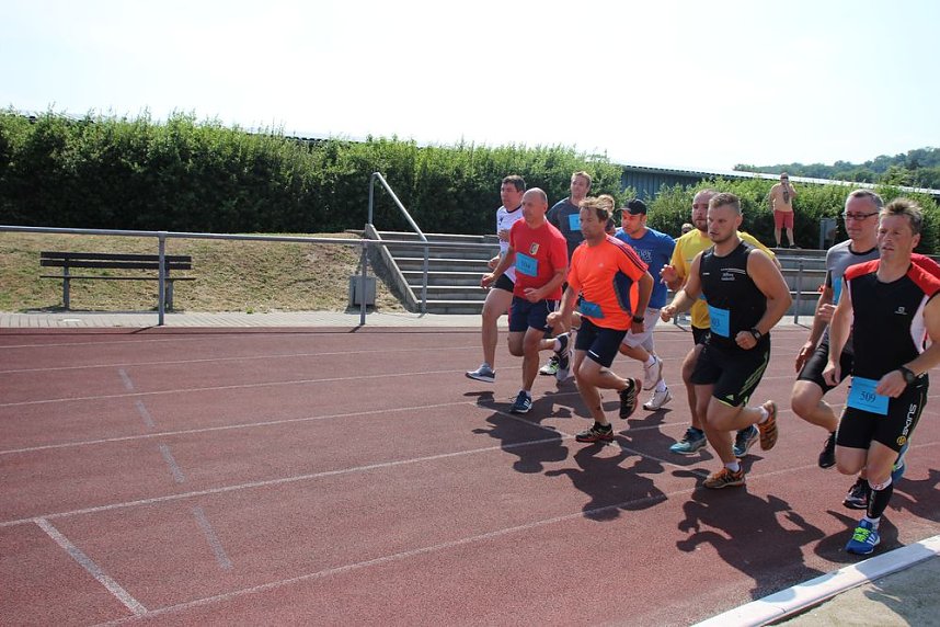 Mini-WM der Leichtathletik gestartet