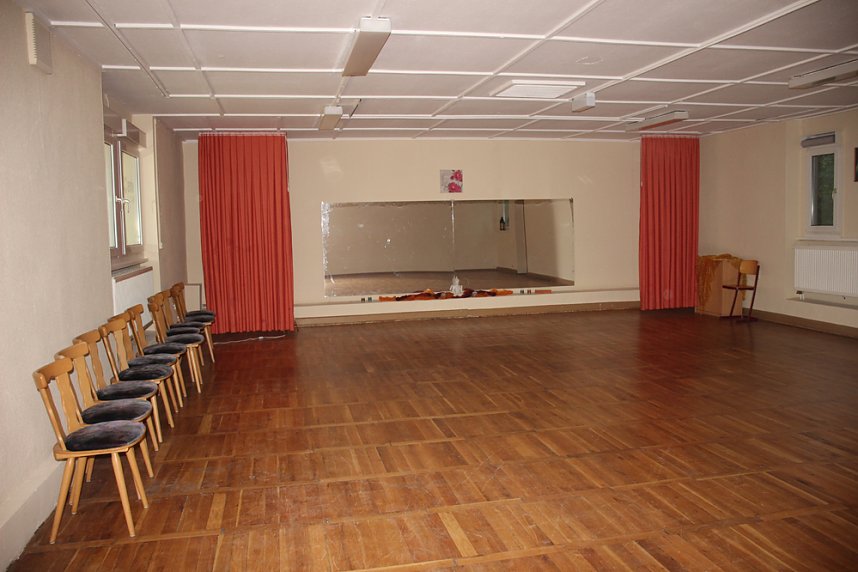 Volkshochschule mit neuen R&auml;umen