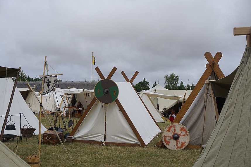 Handwerkermarkt zum Mitsommer