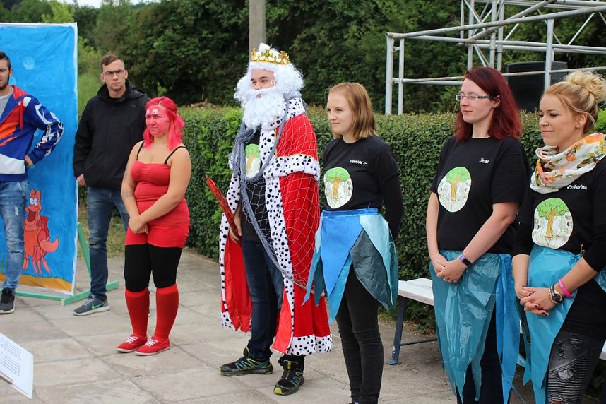 Schwimmbadfest mit der Fachschule