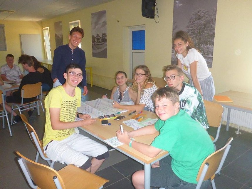 Jugendtreffen auf dem Strau&szlig;berg beendet