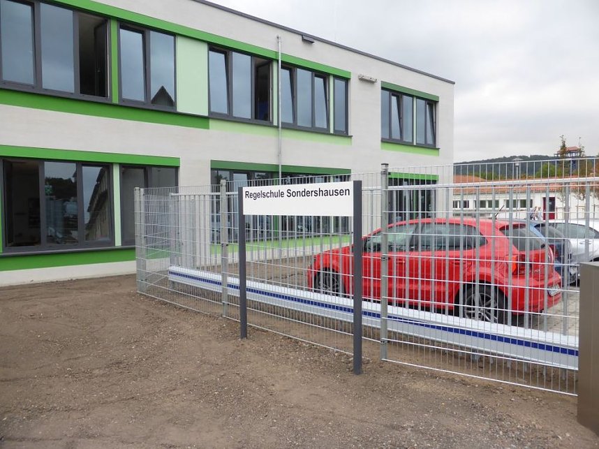 Tag der offenen T&uuml;r in der neuen Franzbergschule