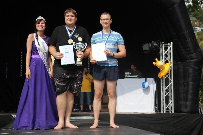 Erste Weltmeister im Brustr&uuml;ckw&auml;rtsschwimmen