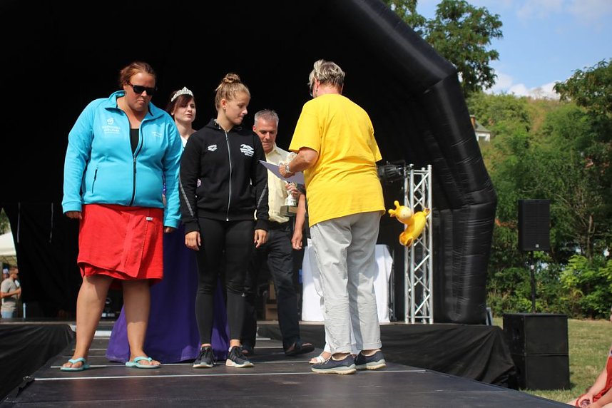 Erste Weltmeister im Brustr&uuml;ckw&auml;rtsschwimmen