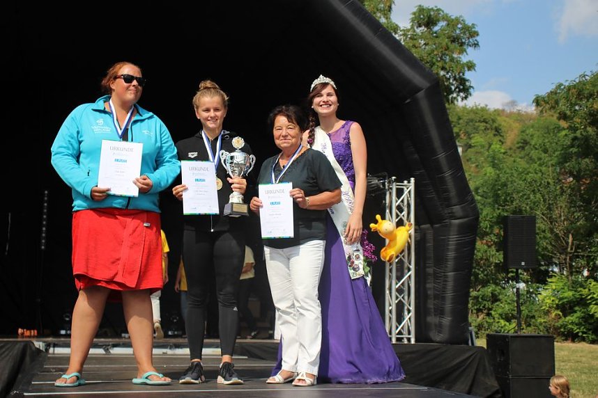 Erste Weltmeister im Brustr&uuml;ckw&auml;rtsschwimmen