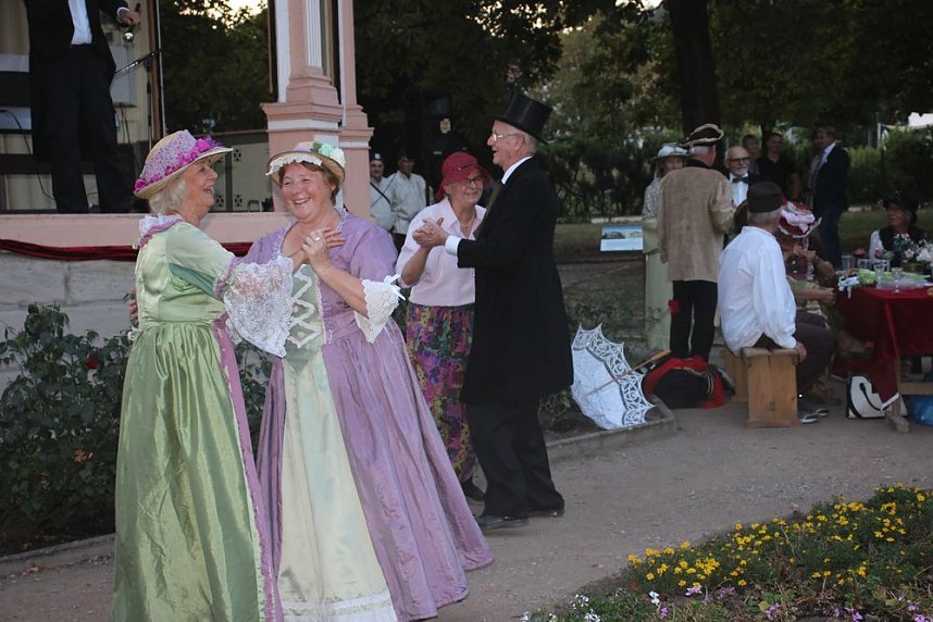 Kurpark wurde zur Flaniermeile