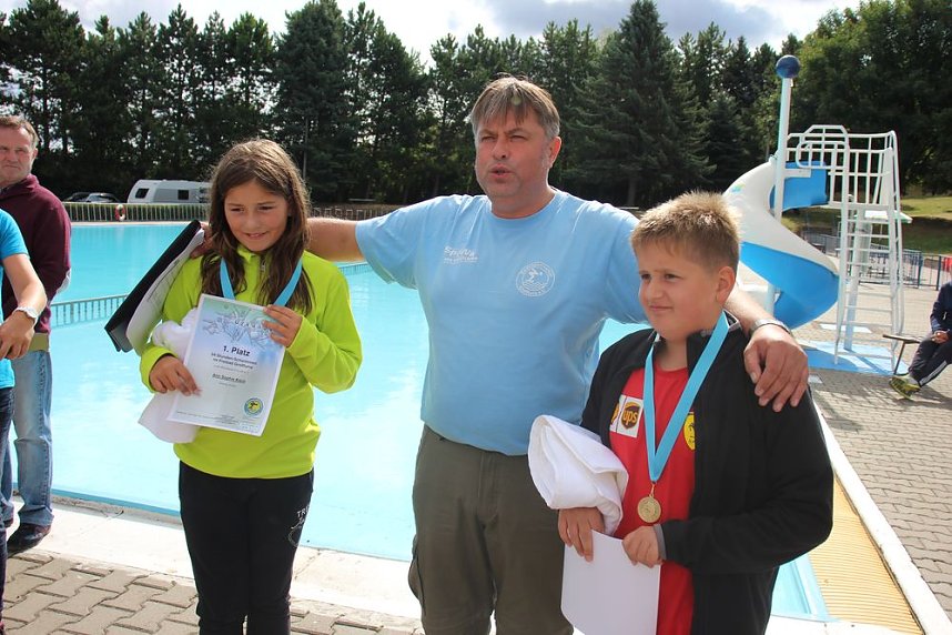 24-Stunden-Schwimmen begeisterte