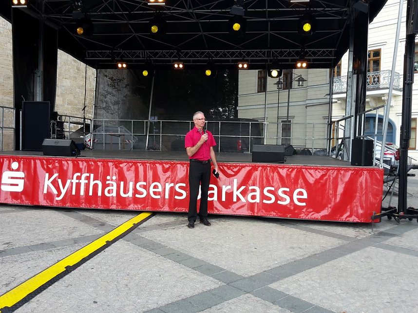 Mit Wein in den neuen Tag