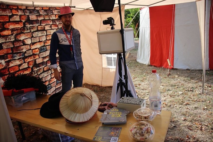 Gro&szlig;es Ger&auml;t aufgebaut