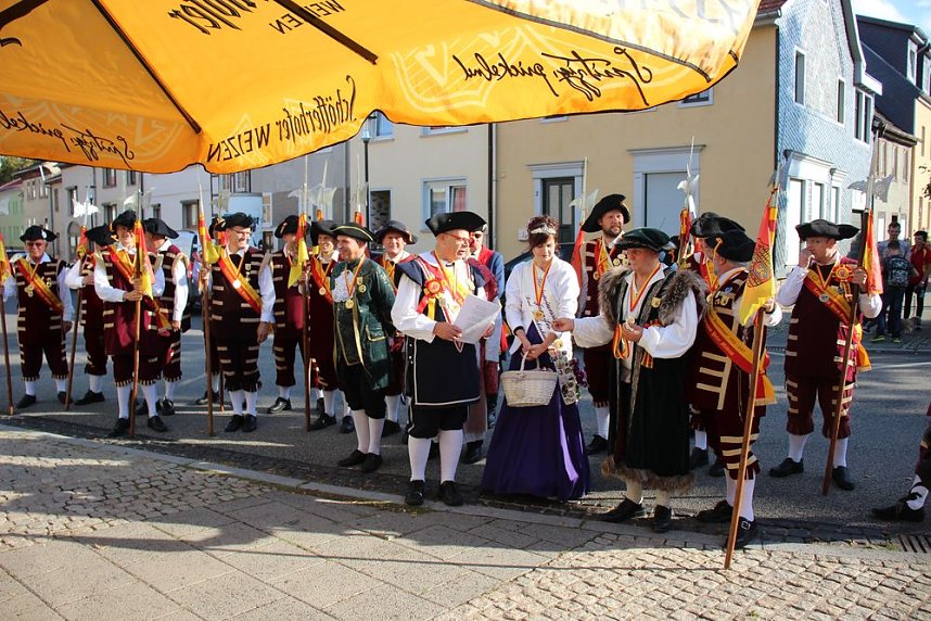 Hausm&auml;nner mit Umzug durch Bad Frankenhausen