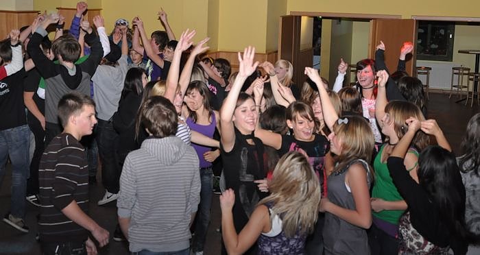 Junge Party im Klubhaus