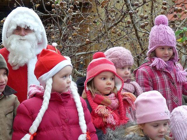 Weihnachtsmarkt in Jechaburg