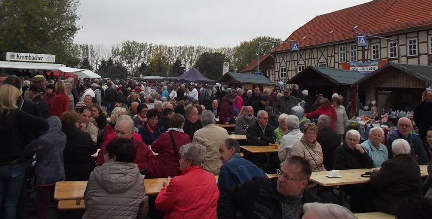 15 Jahre Kartoffelmarkt in Rockensu&szlig;ra