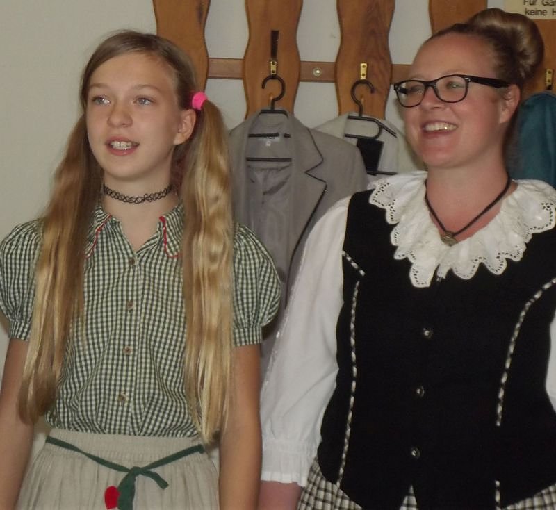 Herbstfest im WB 4 mit Bebraer Singv&ouml;geln gefeiert