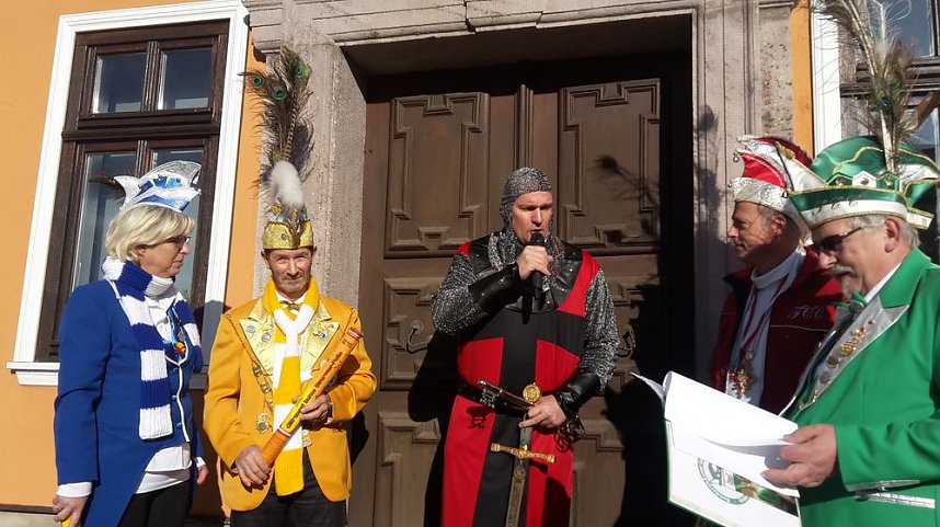 Steffen der Grimmige verteidigte sein Rathaus