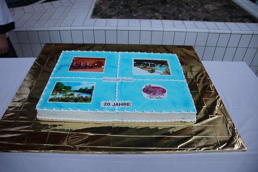 Torte zum 20. Jahrestag