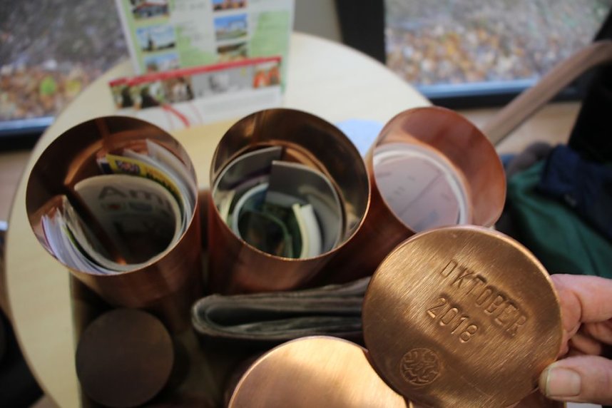 Turmhaube mit Dokumenten best&uuml;ckt