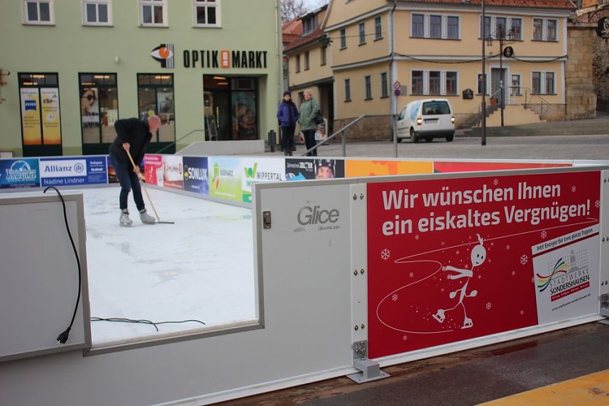 Kunsteisbahn in Sondershausen er&ouml;ffnet