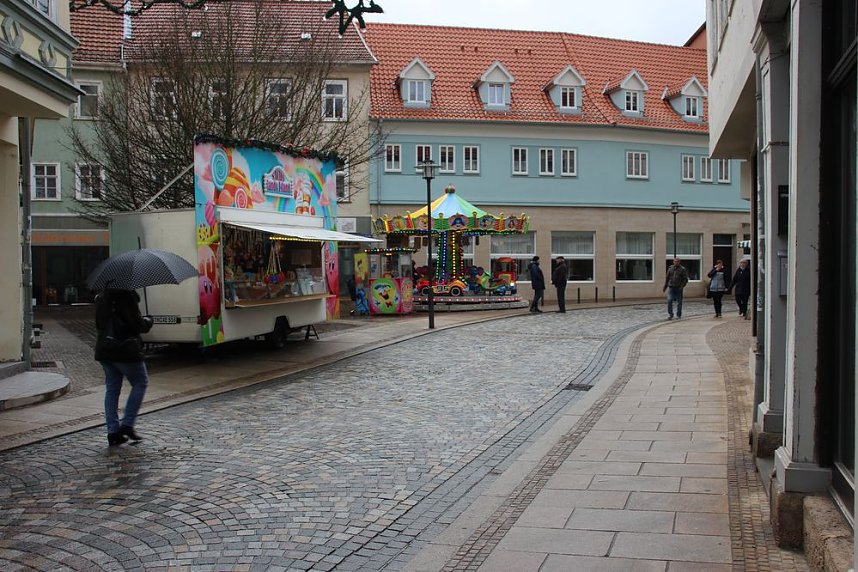 Adventsmarkt nicht vom Wetter beg&uuml;nstigt